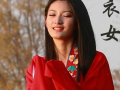 红衣女,时尚潮流的引领者