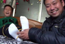 挠脚视频,揭秘脚部按摩的神奇疗效